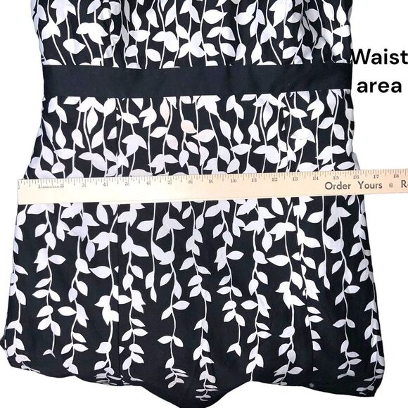 Ann Taylor LOFT Strapless Summer Dress Black White Vine Floral Fit Flare 8 - Picture 15 of 16
